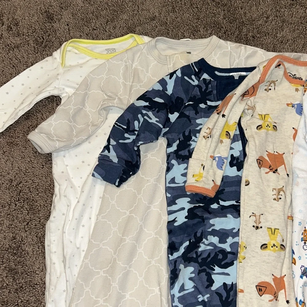 Babyboy 0/3m & size large long sleeve sleep sack and swaddle me vel cro bundle!!